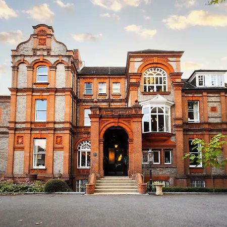 Palmers Lodge Swiss Cottage-2
