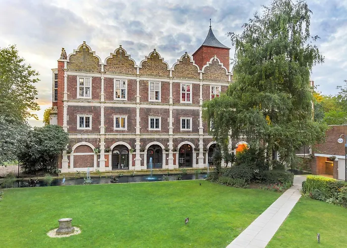 Safestay London Kensington Holland Park (Adults Only)